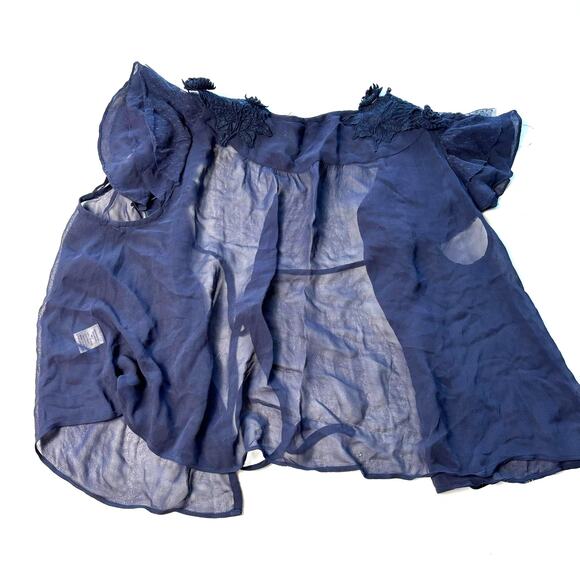 Willow and Clay Women's Large Sheer Top Blouse Navy Blue Floral - Picture 3 of 11